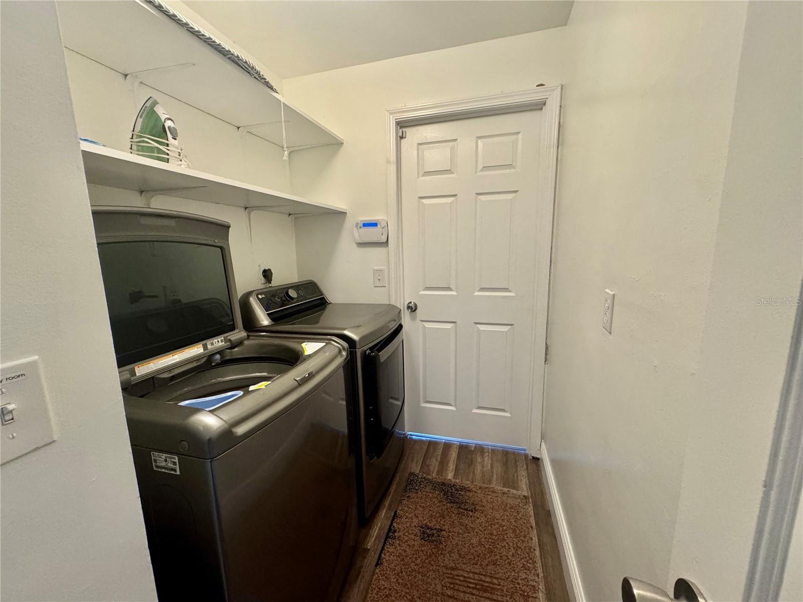 Image 20 of 21 For 10319 Lake Carroll Way