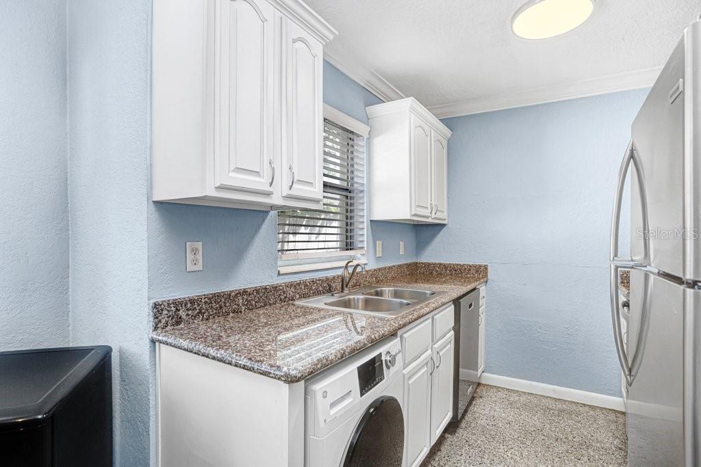 Image 9 of 20 For 212 Church Avenue 110