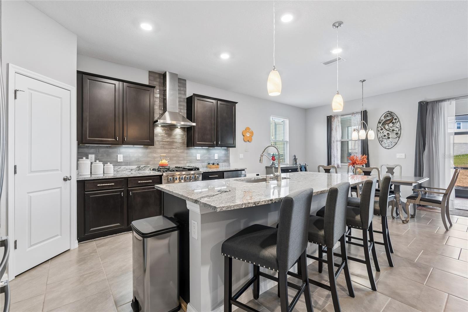 Image 14 of 59 For 9845 Shoreline View Way