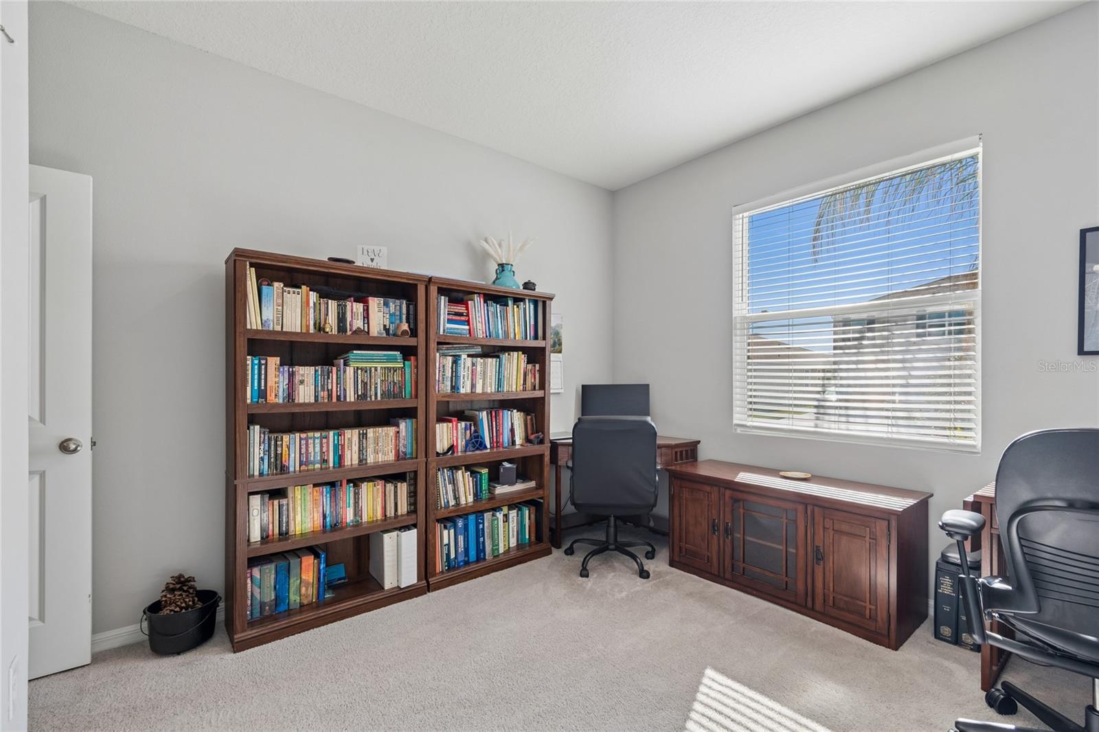 Image 23 of 59 For 9845 Shoreline View Way