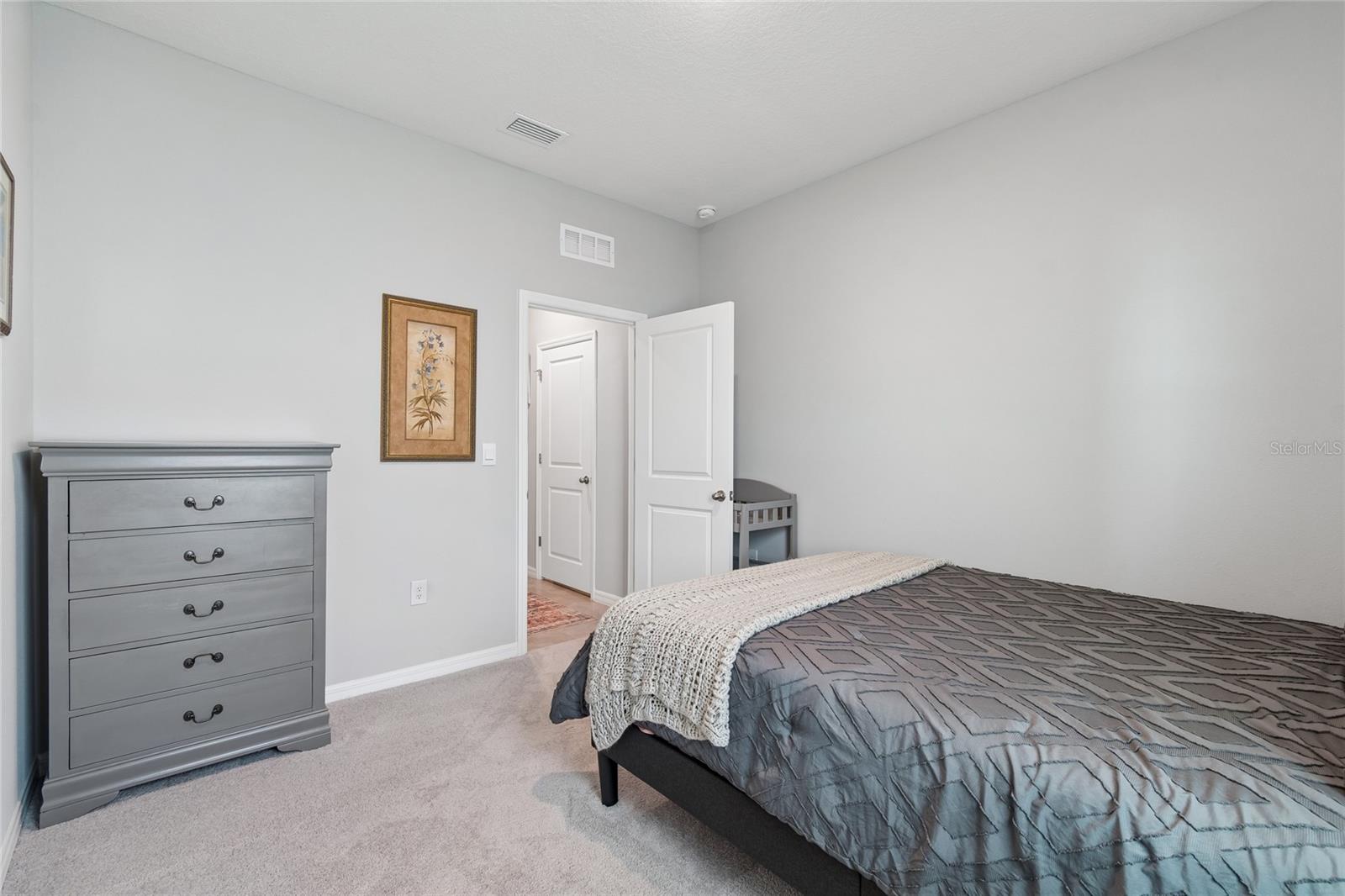 Image 32 of 59 For 9845 Shoreline View Way