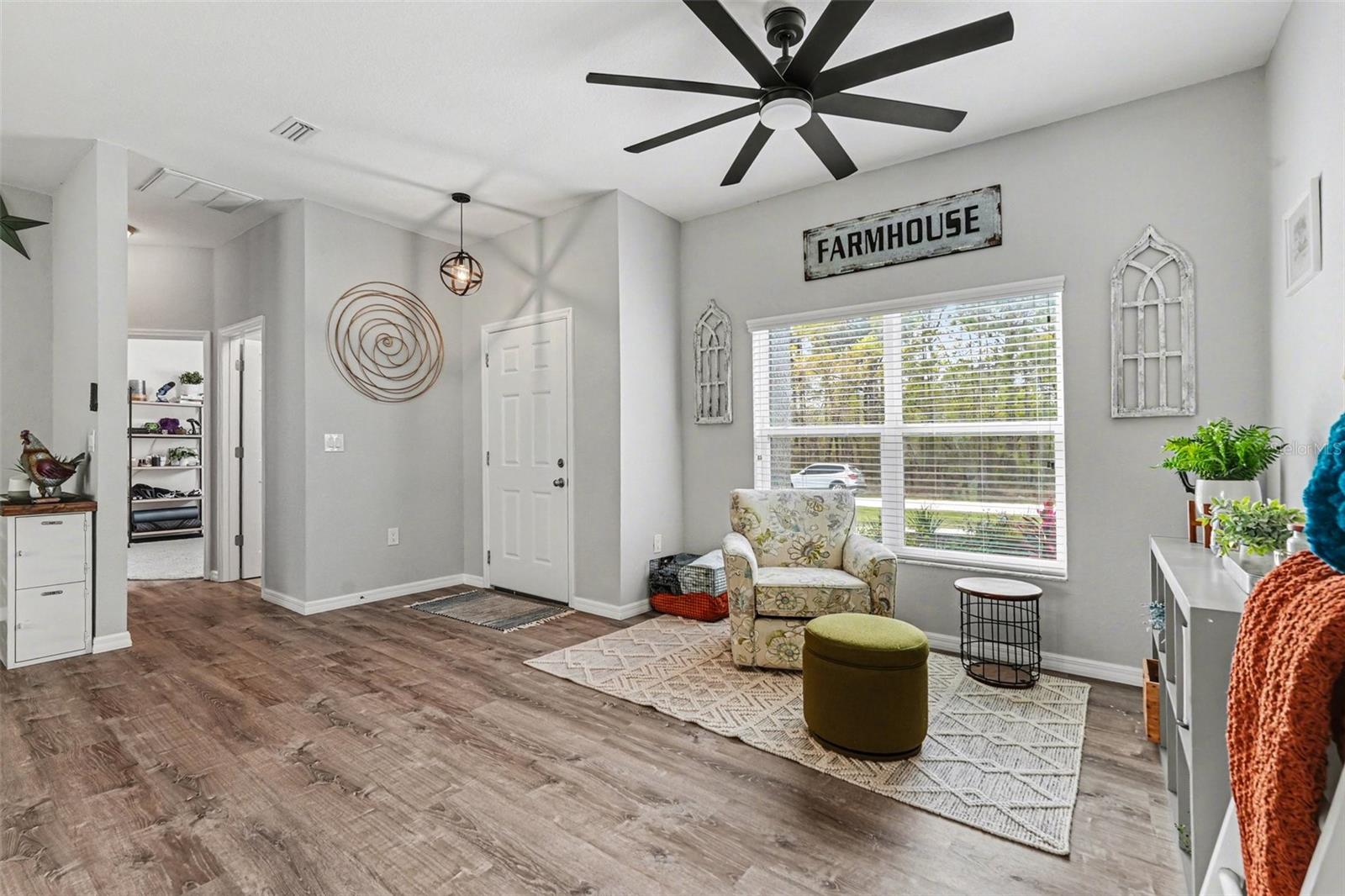 Image 4 of 34 For 18020 Macassar Road