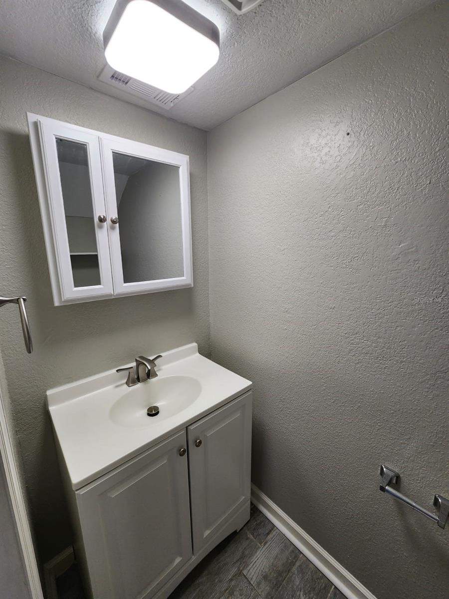 Image 16 of 17 For 705 1st Street 2