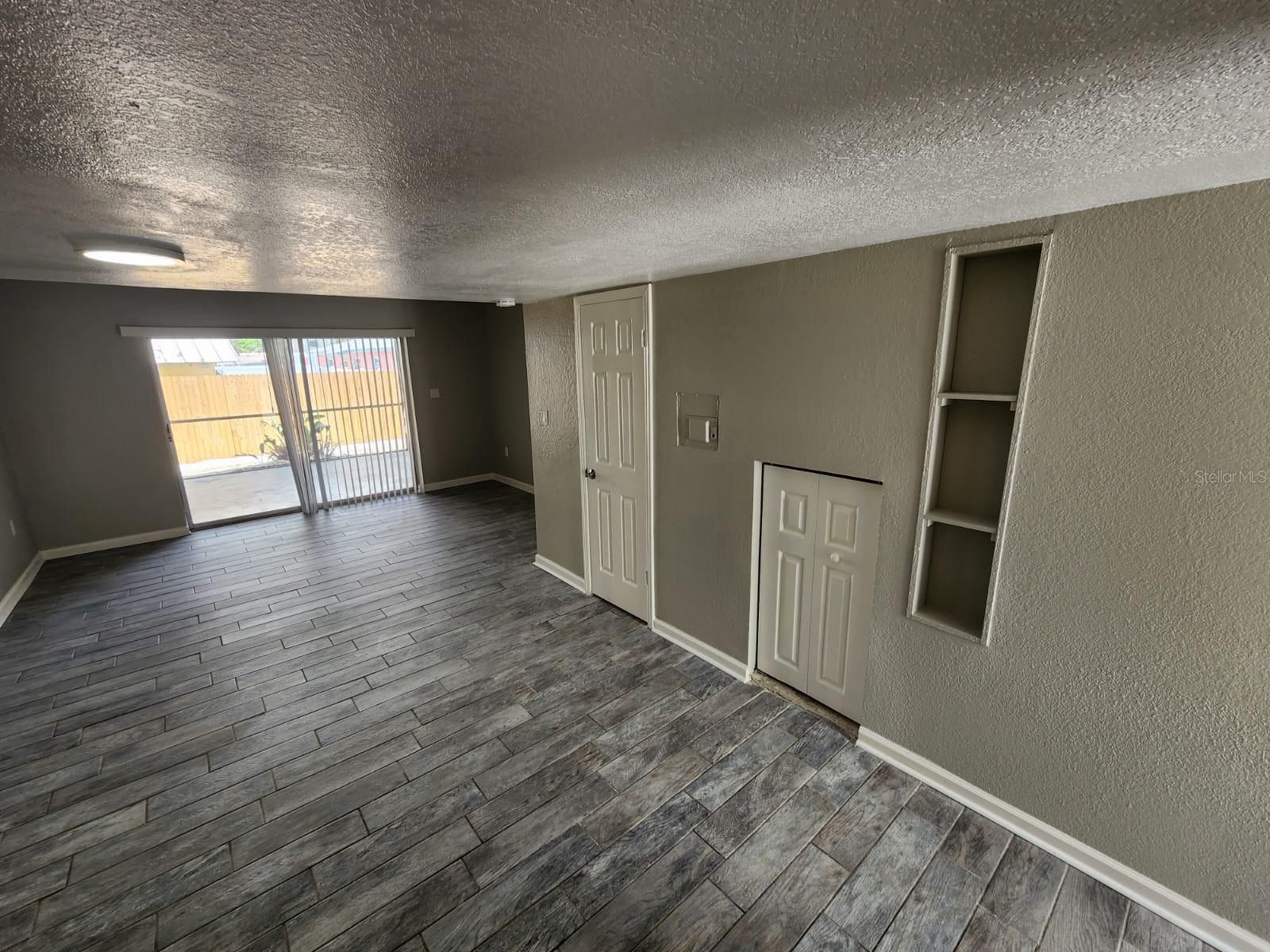 Image 4 of 17 For 705 1st Street 2