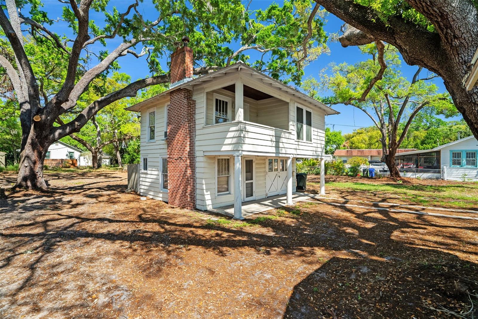 Listing photo id 23 for 300 President Street