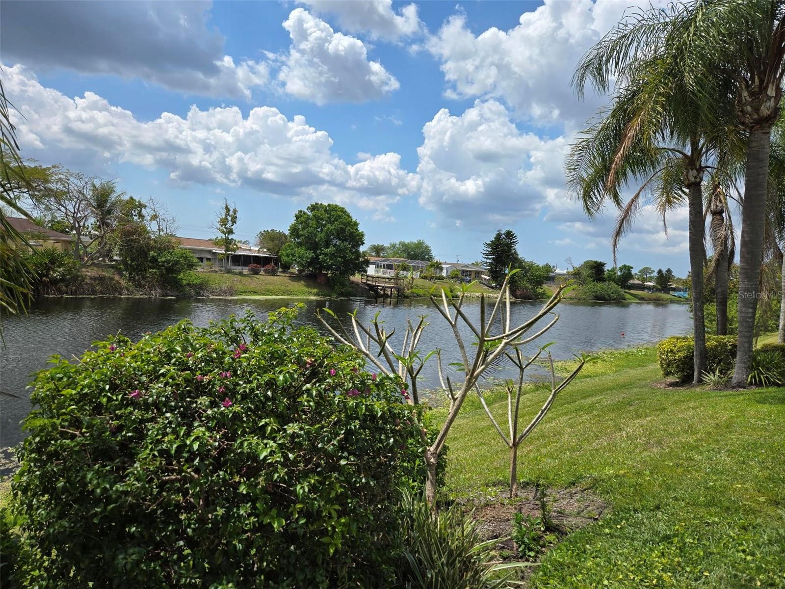 Image 3 of 57 For 5725 Greenwood Avenue 5201