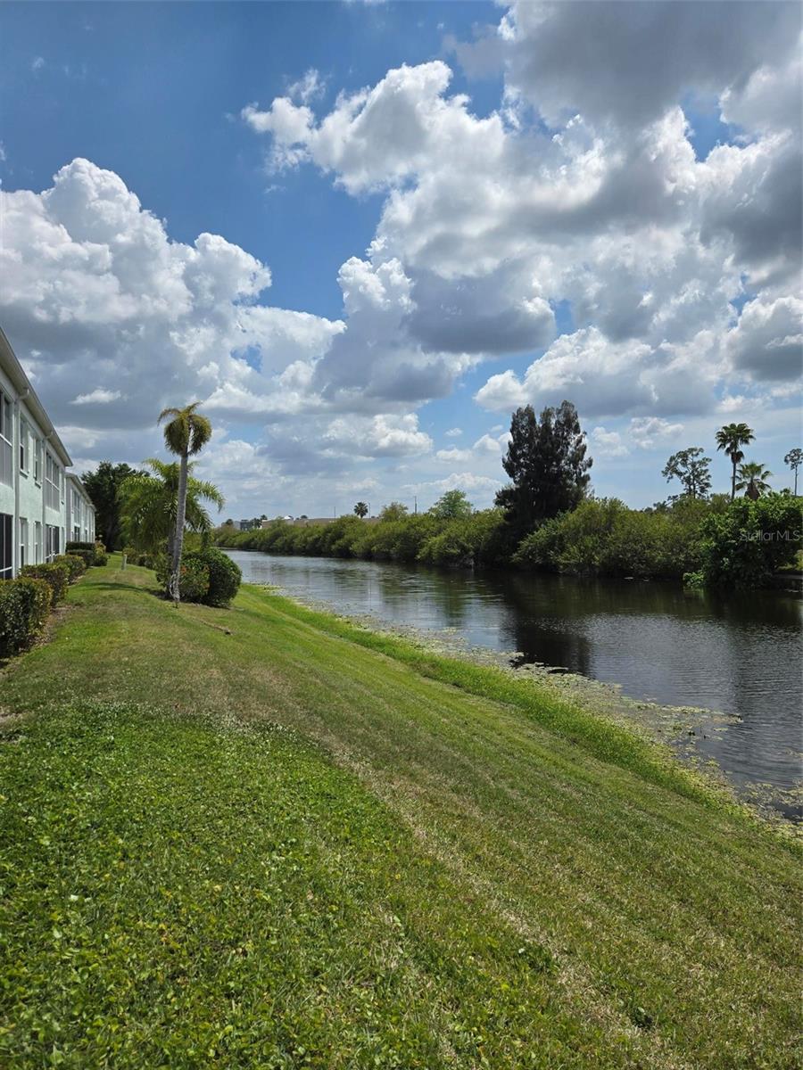 Image 4 of 57 For 5725 Greenwood Avenue 5201