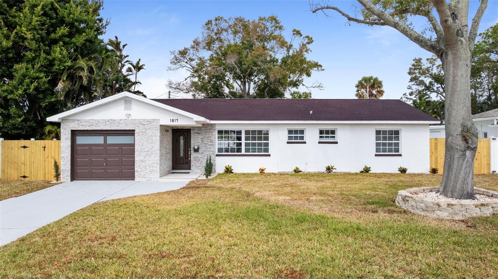 Details for 1817 Oregon Avenue Ne, ST PETERSBURG, FL 33703