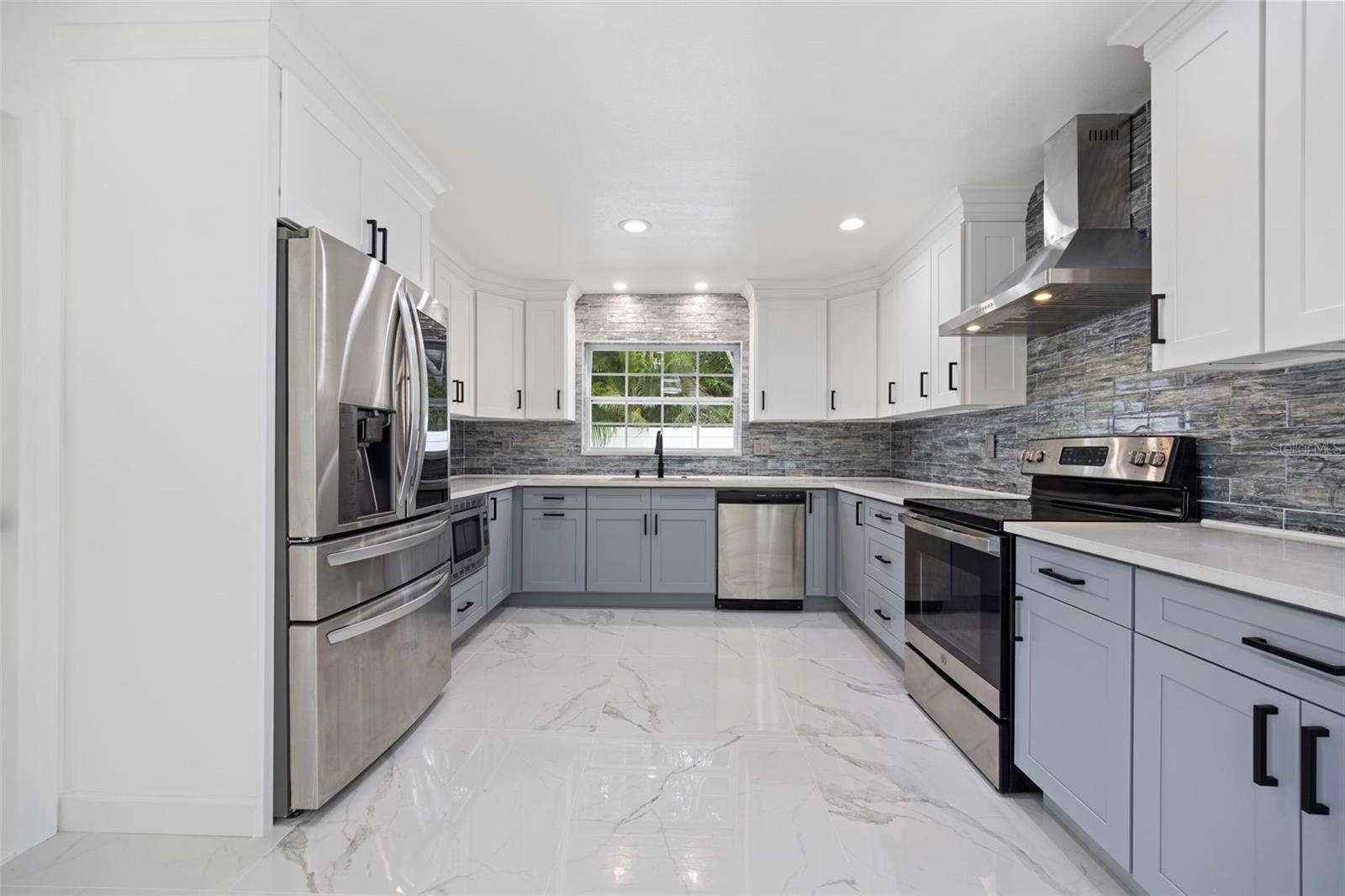 Image 11 of 26 For 1817 Oregon Avenue Ne