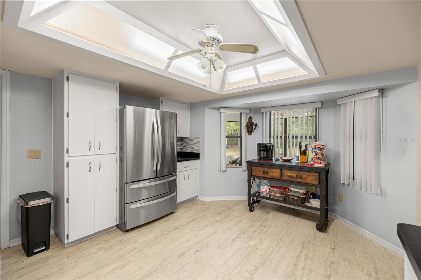 Image 10 of 33 For 761 Jeanne Avenue