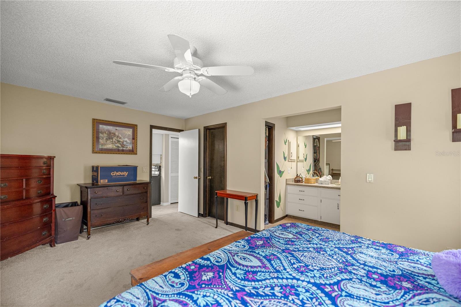 Image 13 of 33 For 761 Jeanne Avenue