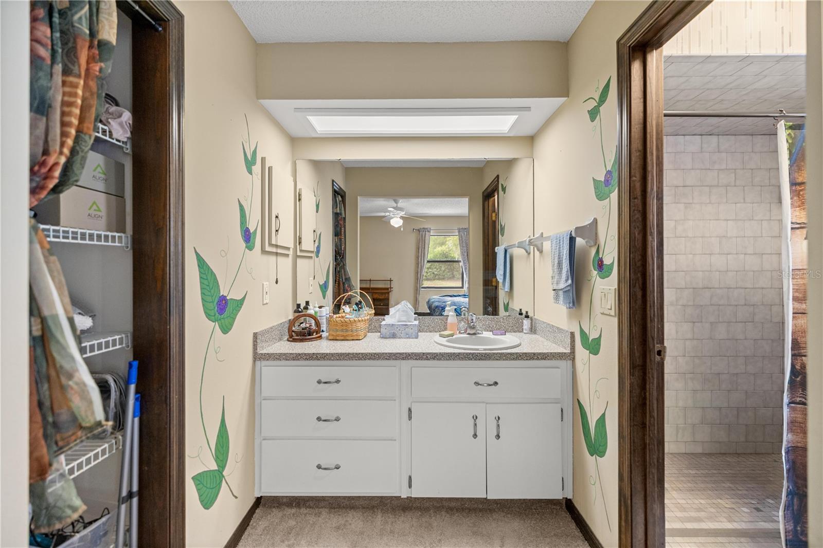 Image 14 of 33 For 761 Jeanne Avenue