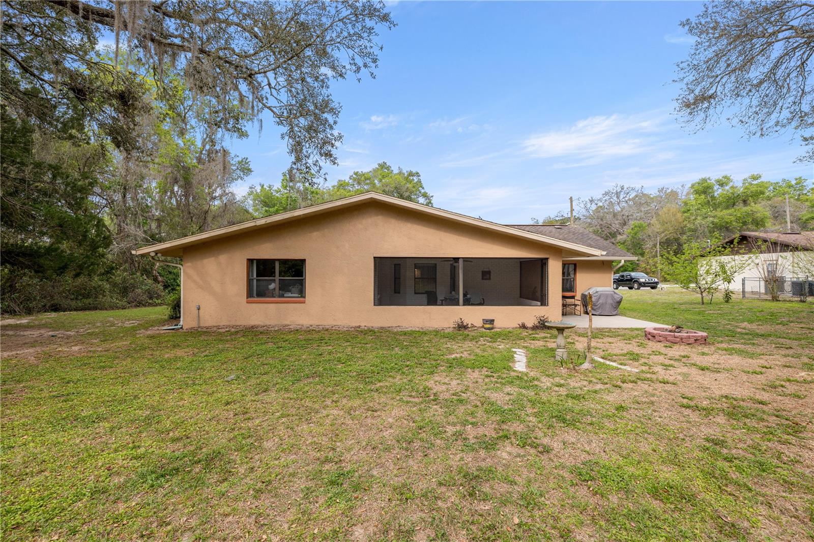 Image 26 of 33 For 761 Jeanne Avenue