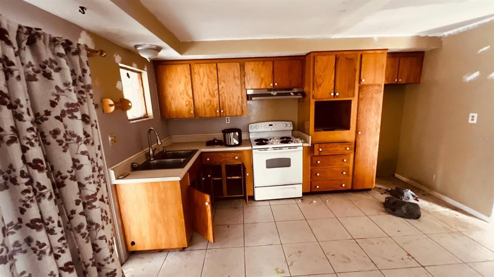 Image 10 of 22 For 4430 Zinnia Court