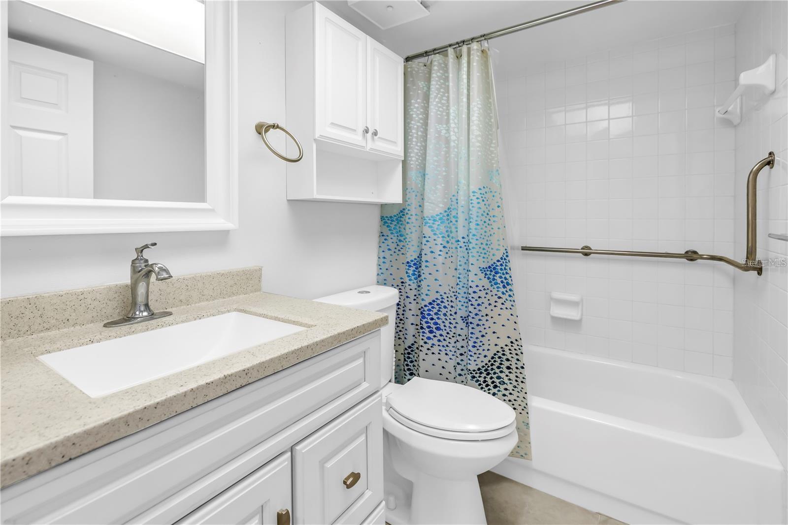 Image 16 of 19 For 1320 Pasadena Avenue S 203