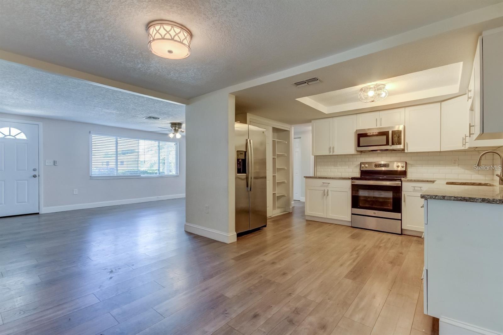 Image 10 of 53 For 7144 Fairfax Drive