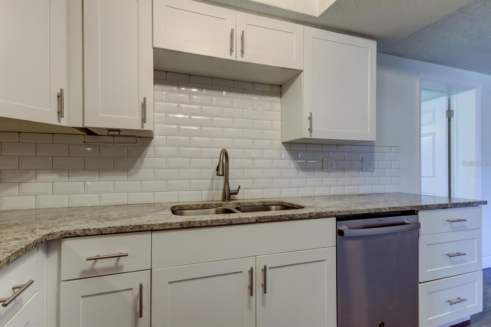 Image 17 of 53 For 7144 Fairfax Drive