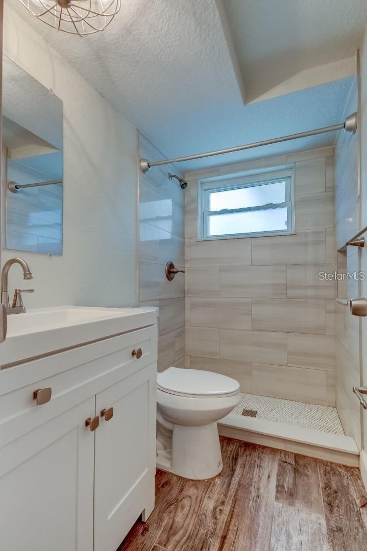 Image 25 of 53 For 7144 Fairfax Drive