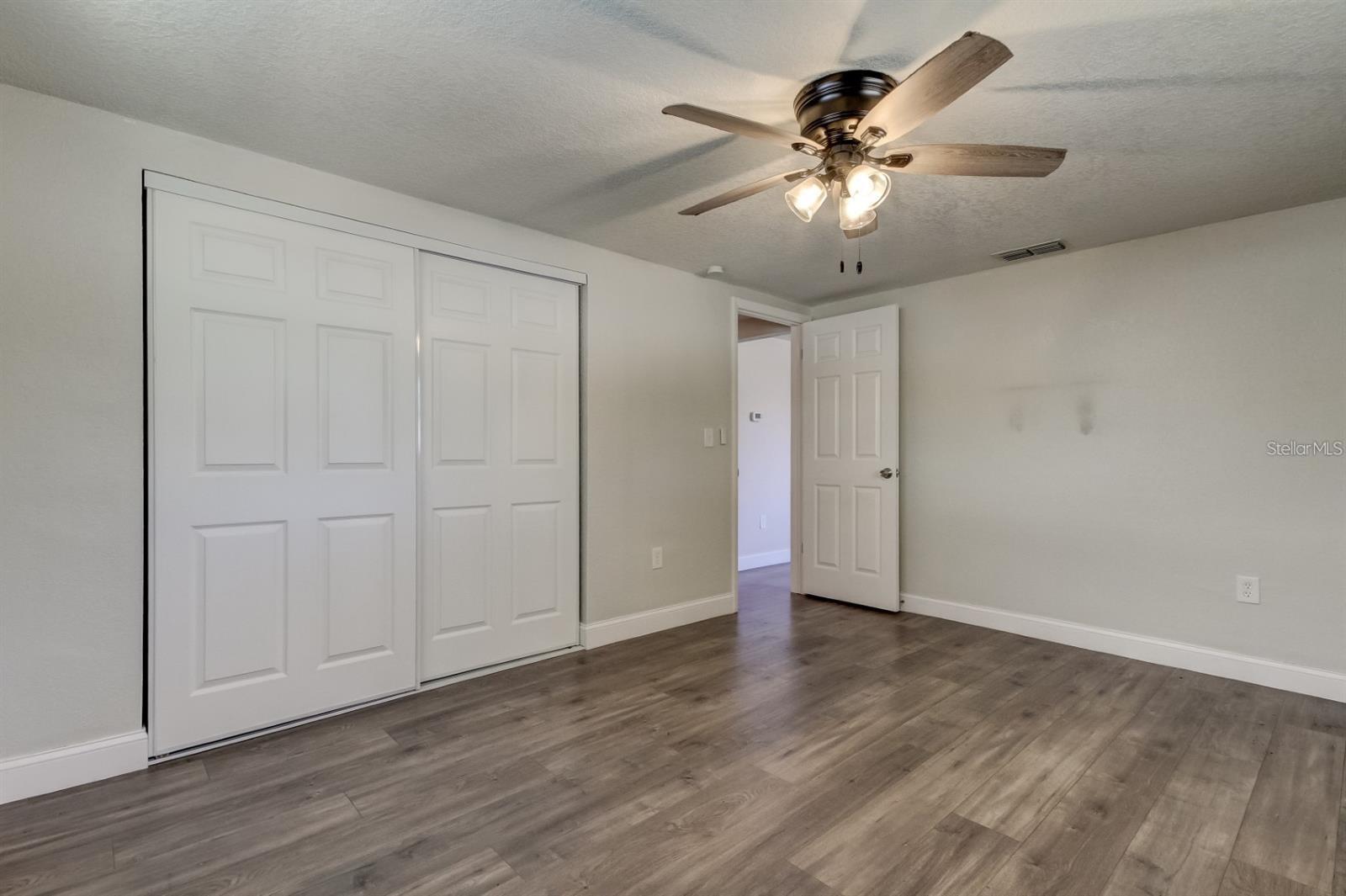 Image 33 of 53 For 7144 Fairfax Drive