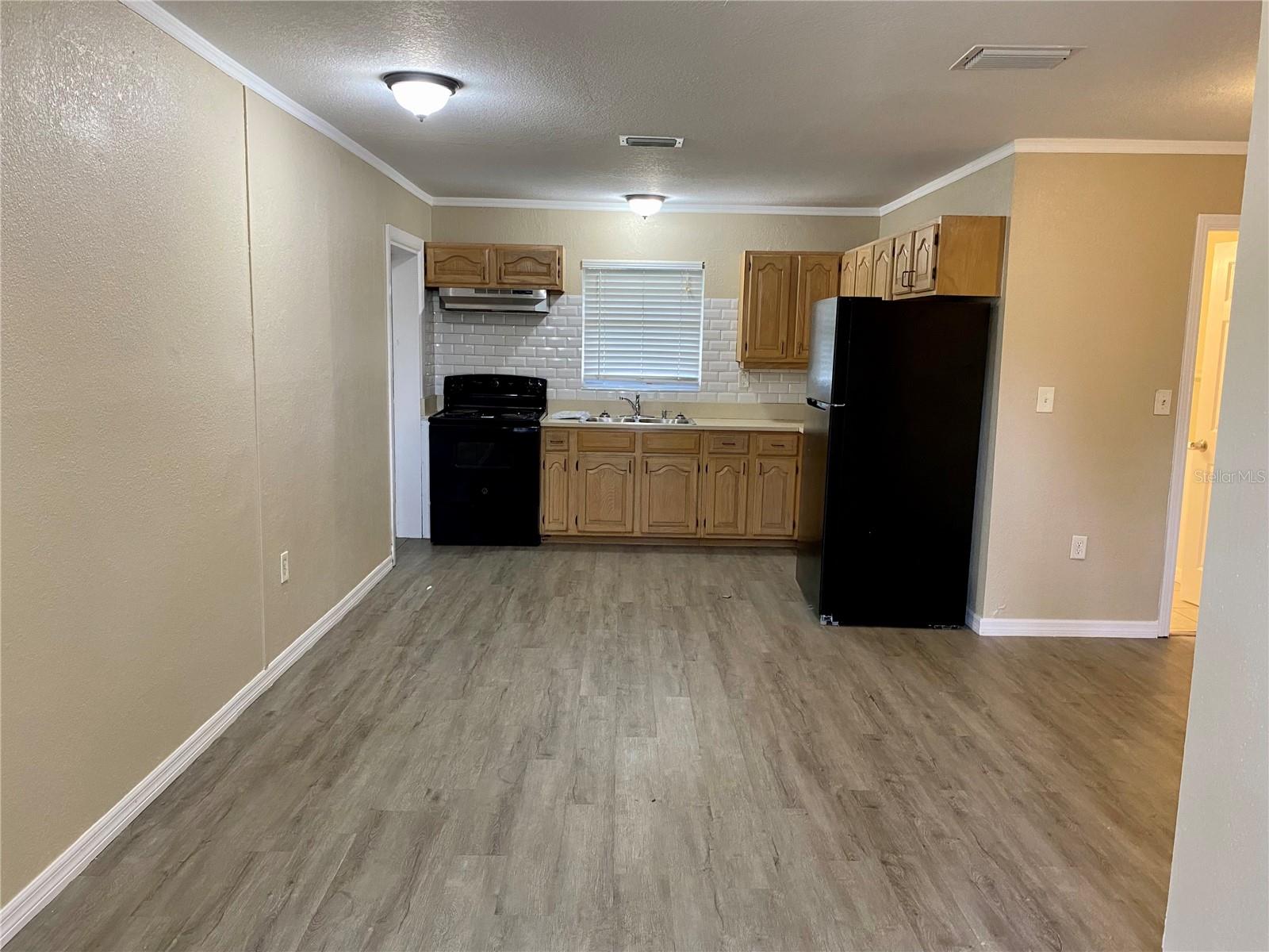 Image 14 of 46 For 38313 Tucker Road