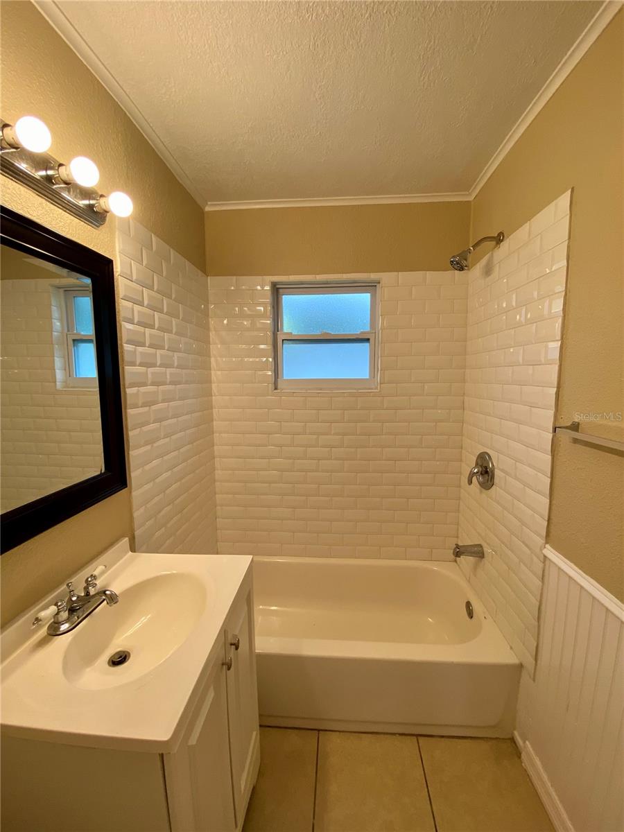 Image 21 of 46 For 38313 Tucker Road