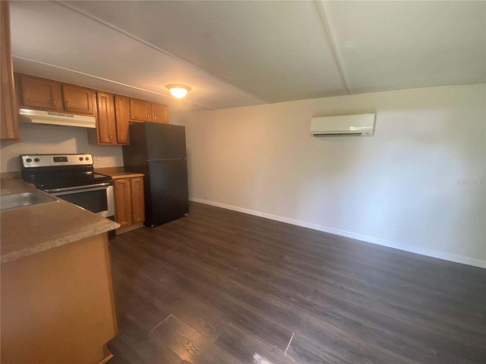 Image 28 of 46 For 38313 Tucker Road