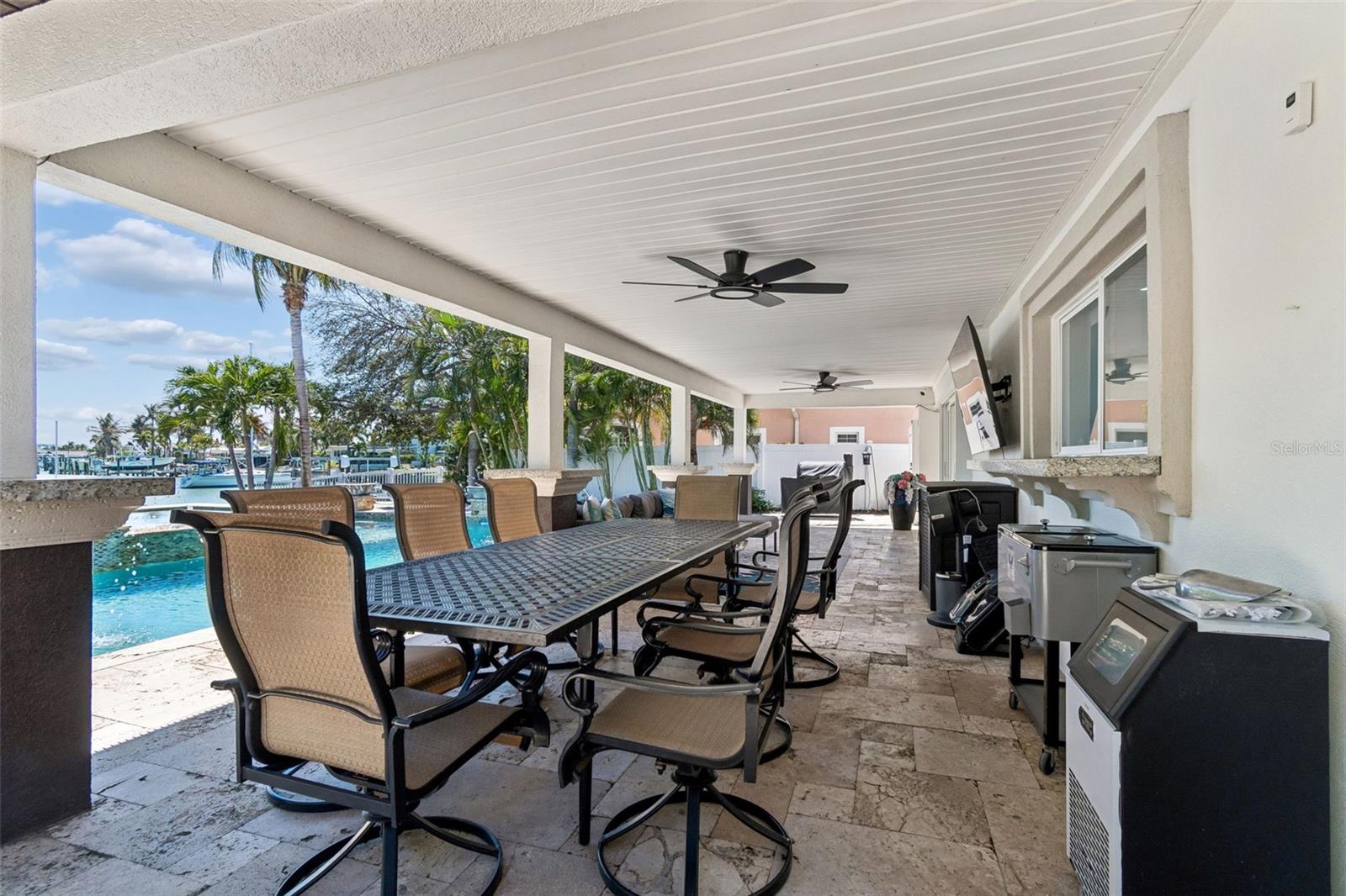 Image 11 of 40 For 10127 Paradise Boulevard