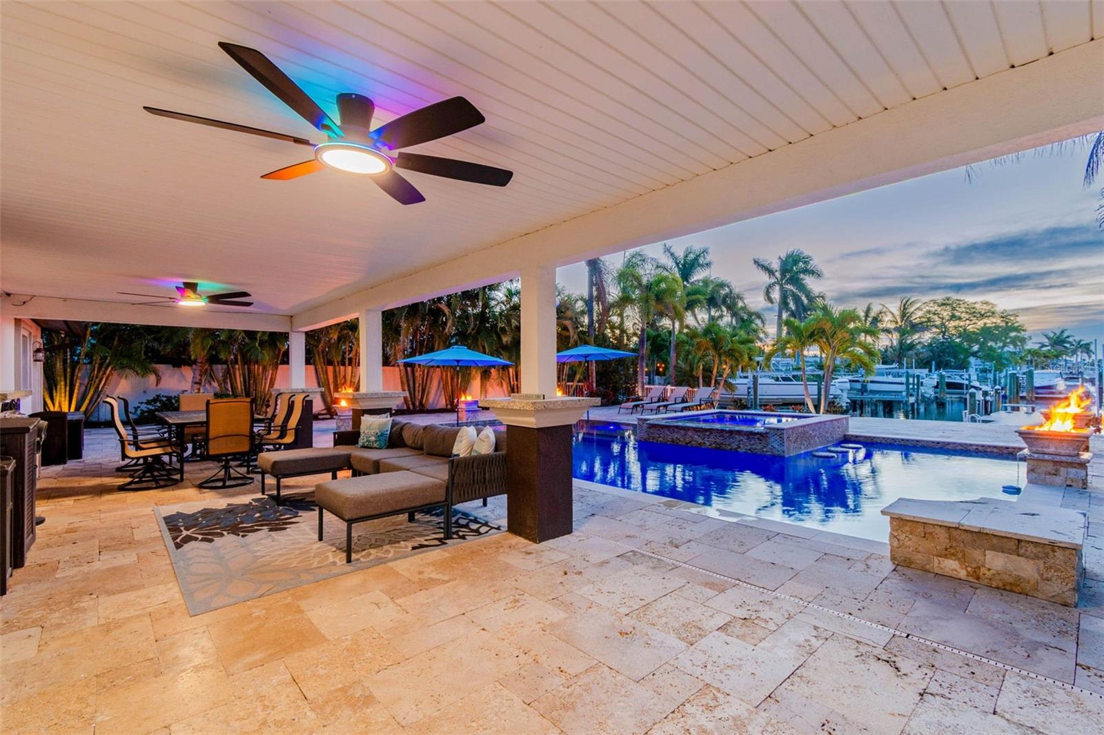 Image 13 of 40 For 10127 Paradise Boulevard