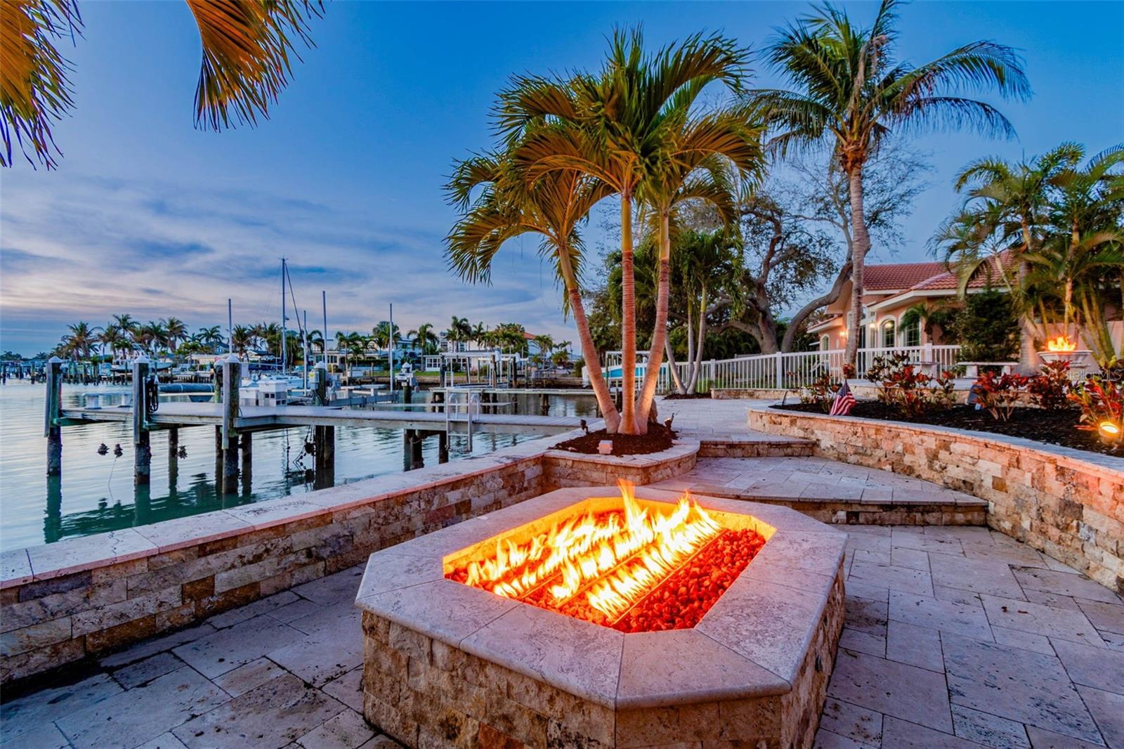 Image 39 of 40 For 10127 Paradise Boulevard