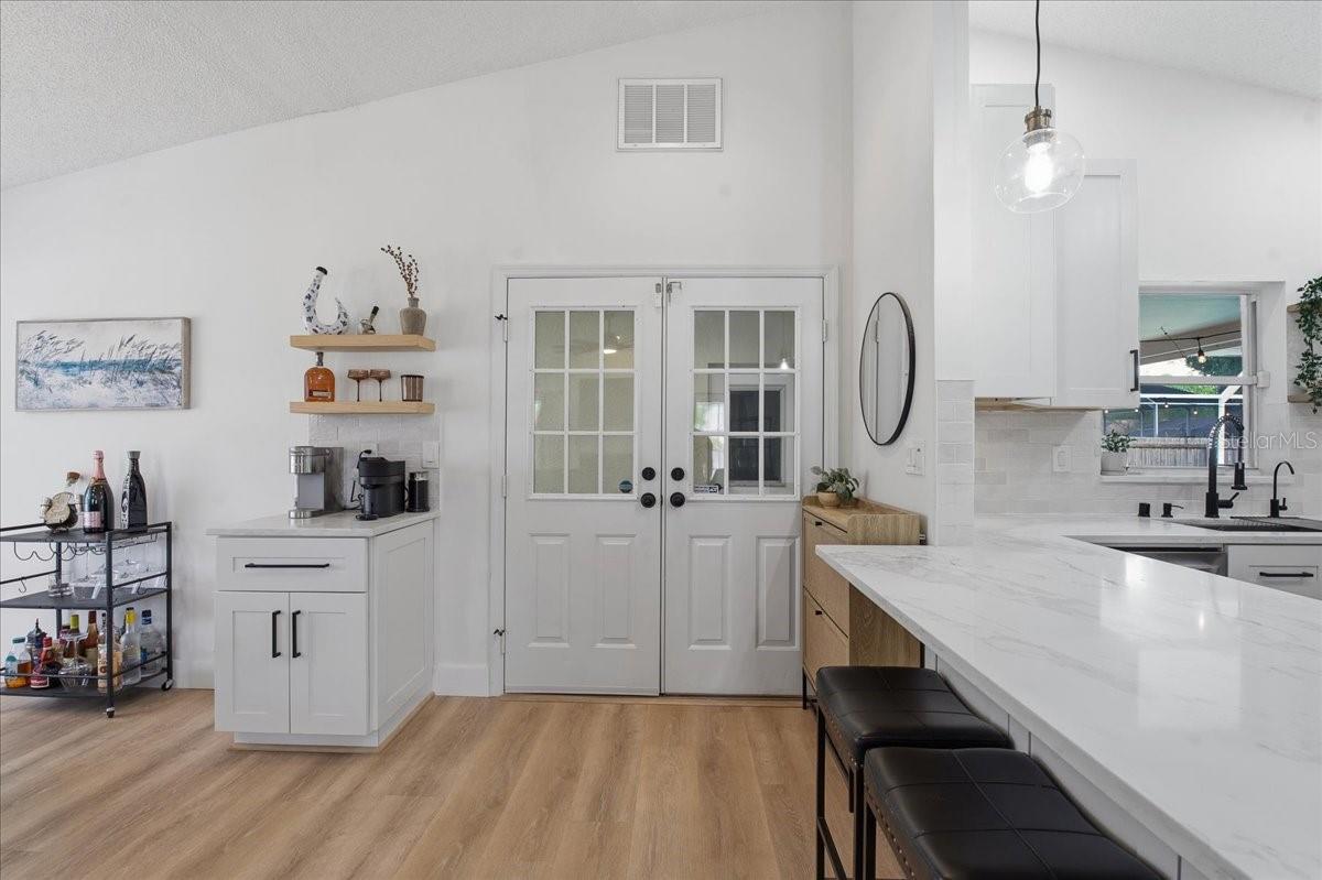 Image 12 of 53 For 220 19th Street