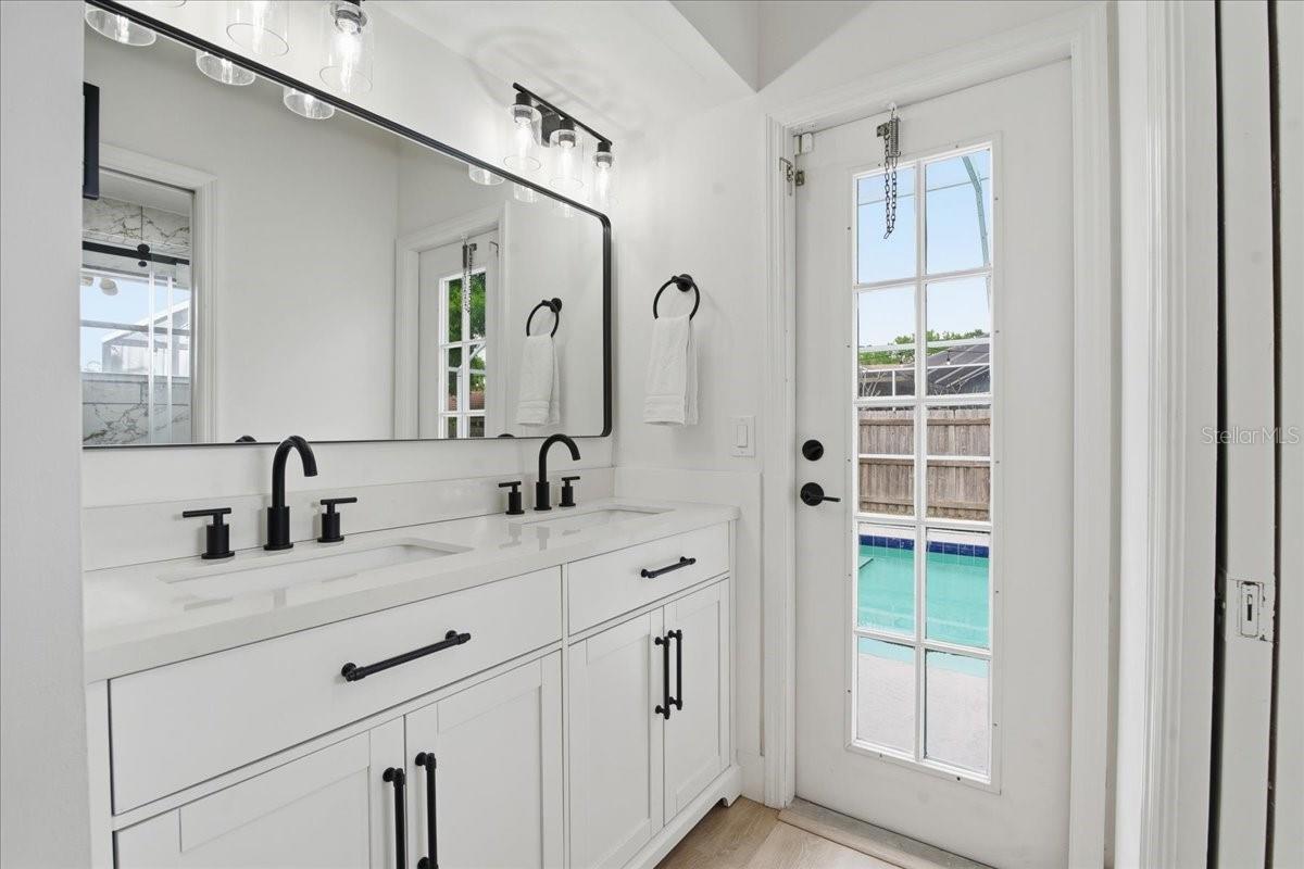 Image 23 of 53 For 220 19th Street