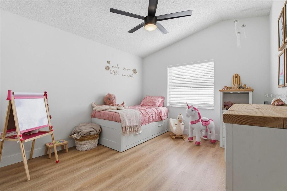 Image 28 of 53 For 220 19th Street