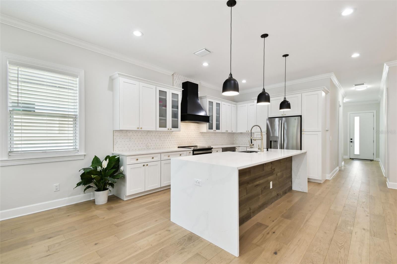 Image 4 of 40 For 3106 Cherokee Avenue