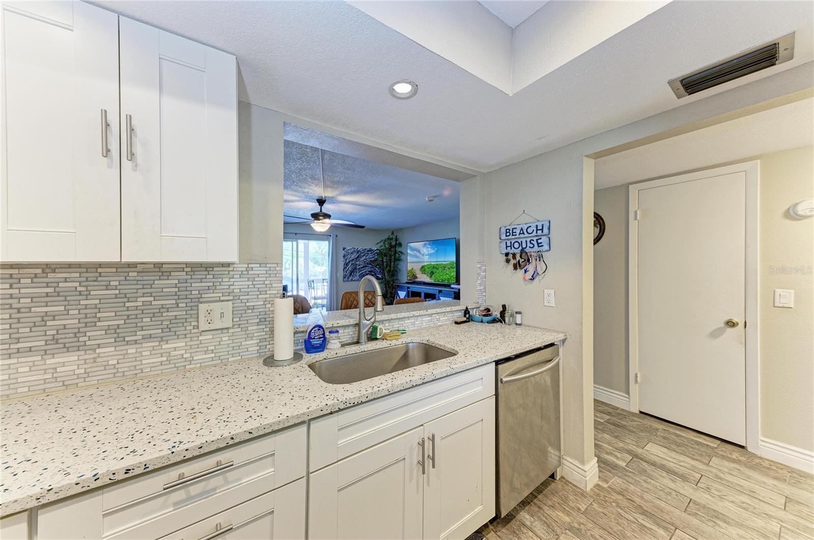 Image 14 of 42 For 4920 38th Way S 210