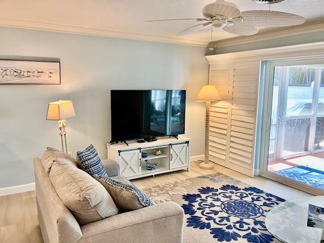 Image 15 of 49 For 121 14th Avenue