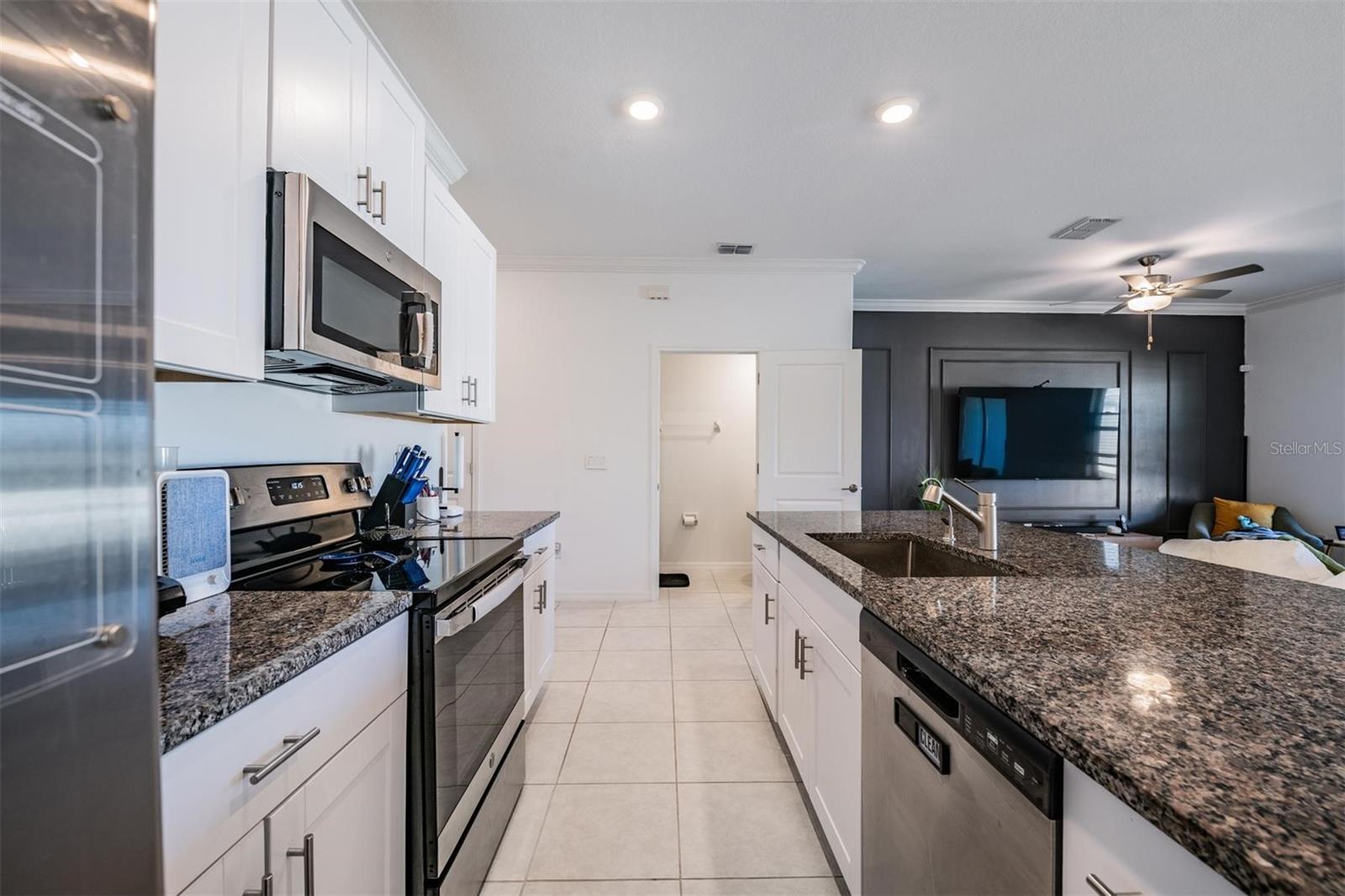 Image 22 of 62 For 9661 Ashworth Place