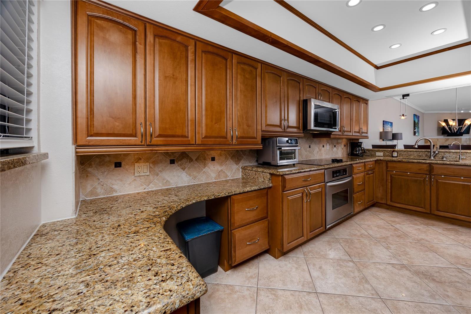 Image 17 of 44 For 363 Pinellas Bayway S 48