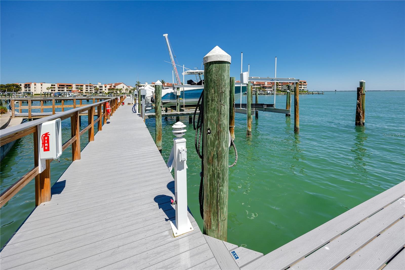 Image 37 of 44 For 363 Pinellas Bayway S 48