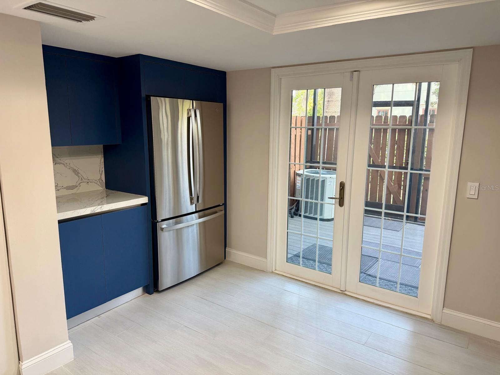 Image 5 of 14 For 603 Dakota Avenue 5a