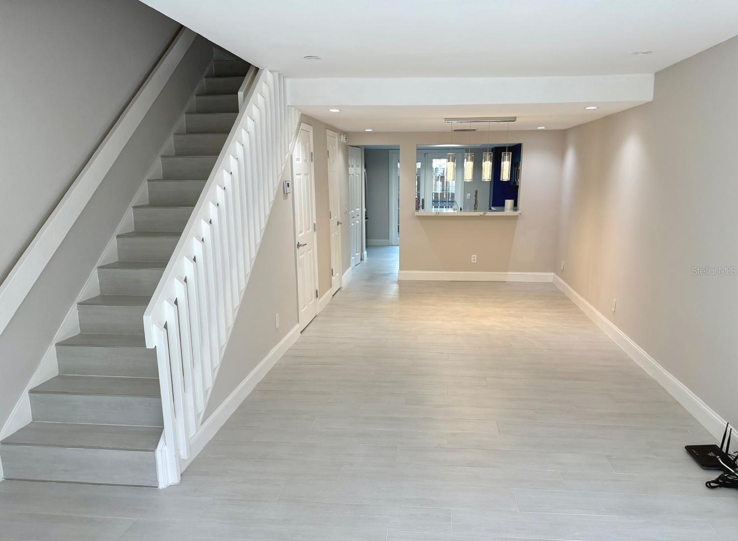 Image 8 of 14 For 603 Dakota Avenue 5a