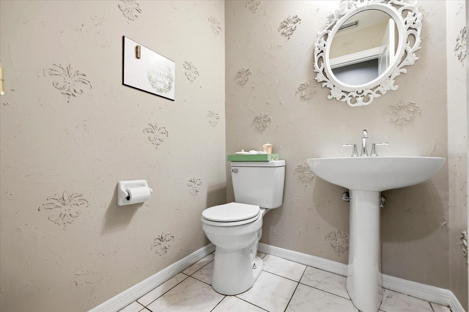 Image 20 of 59 For 1384 Forestedge Boulevard