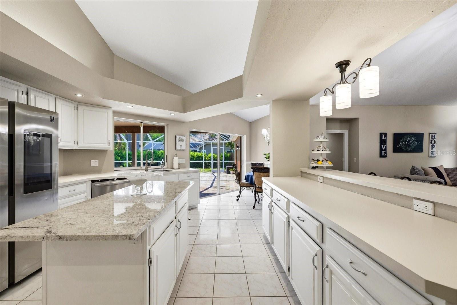 Image 25 of 59 For 1384 Forestedge Boulevard