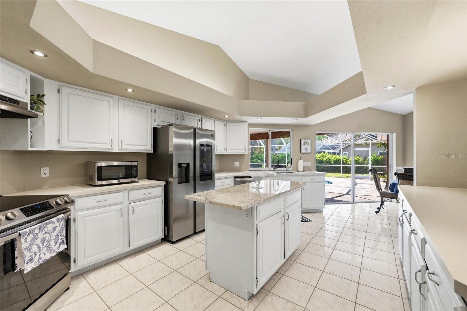 Image 26 of 59 For 1384 Forestedge Boulevard