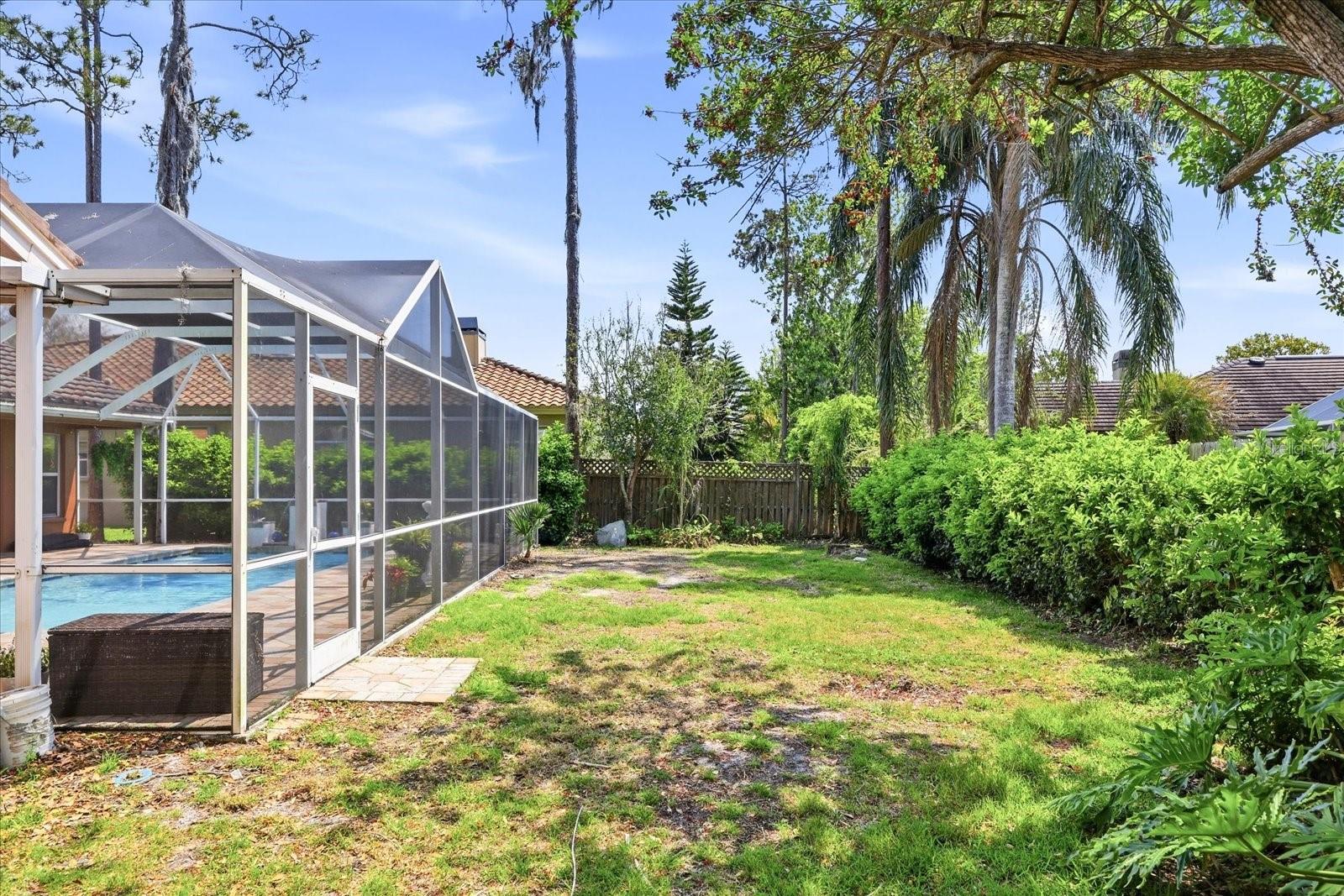 Image 40 of 59 For 1384 Forestedge Boulevard