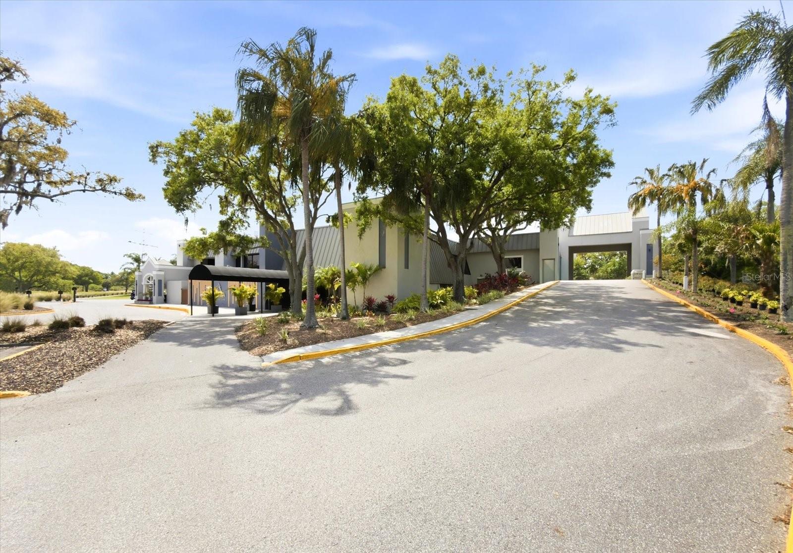 Image 50 of 59 For 1384 Forestedge Boulevard