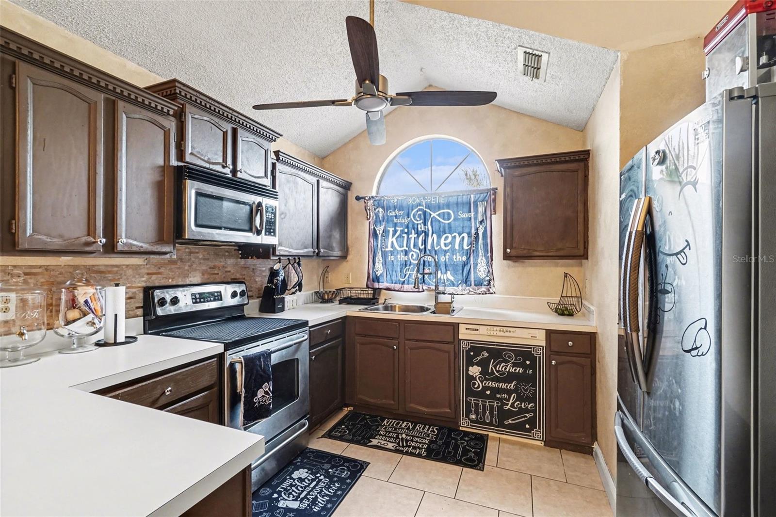 Image 7 of 26 For 1816 Waterbeach Court