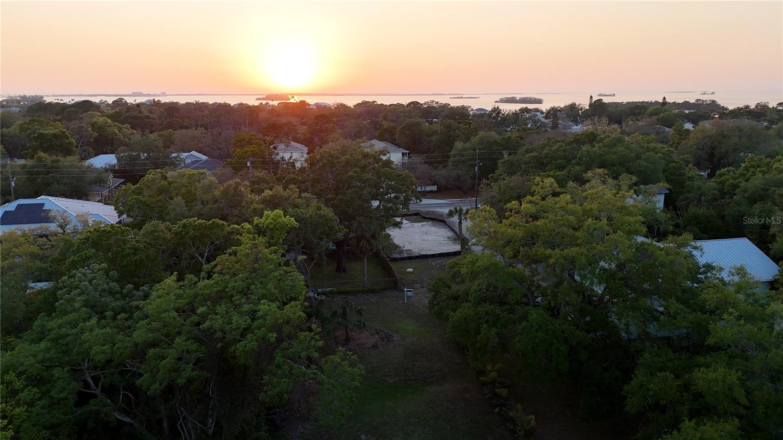 Image 11 of 11 For 429 St Louis Avenue