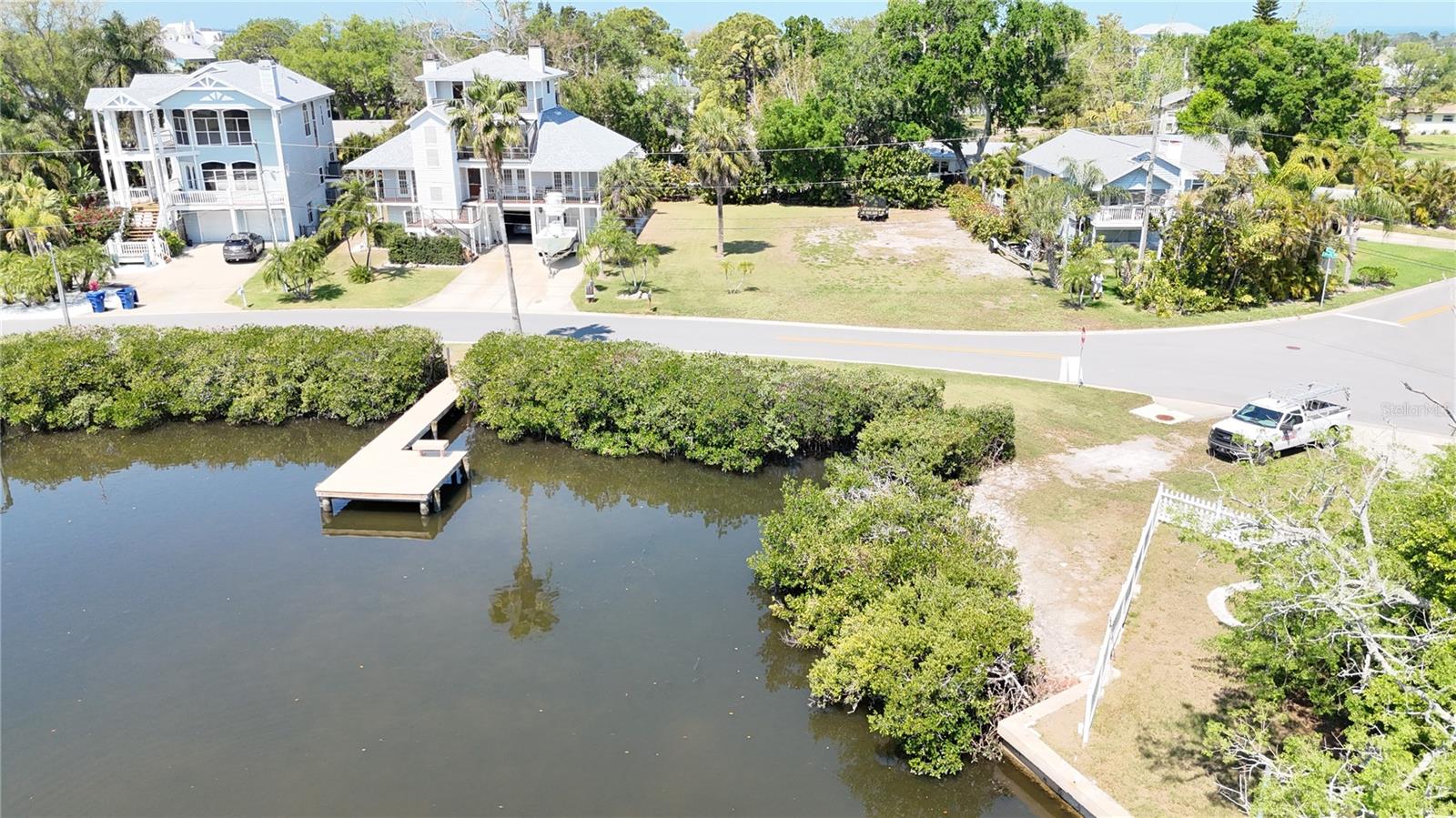 Image 2 of 16 For 231 Lagoon Drive