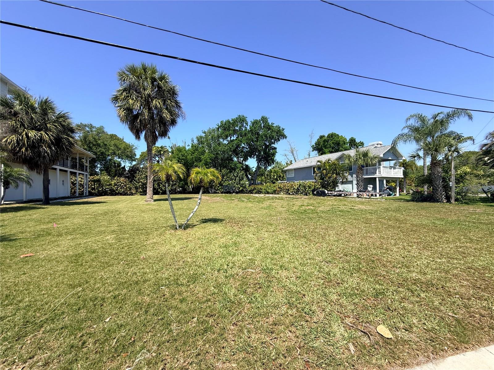 Image 5 of 16 For 231 Lagoon Drive