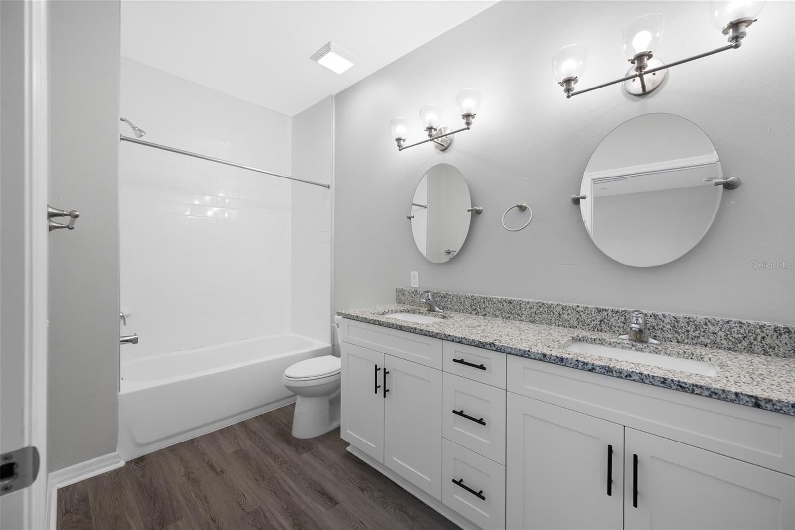 Image 19 of 24 For 2117 Sebring Place